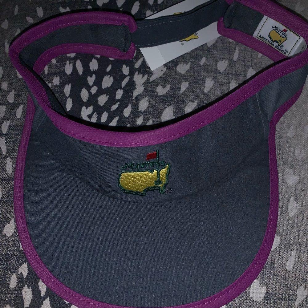 Masters adjustable gray and fuchsia visor, original tag attached